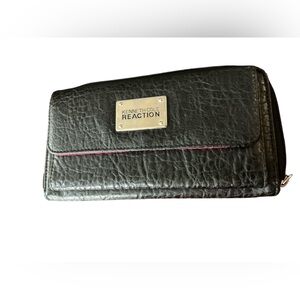Kenneth Cole Reaction Women's Black Zip-Around Wallet Clutch